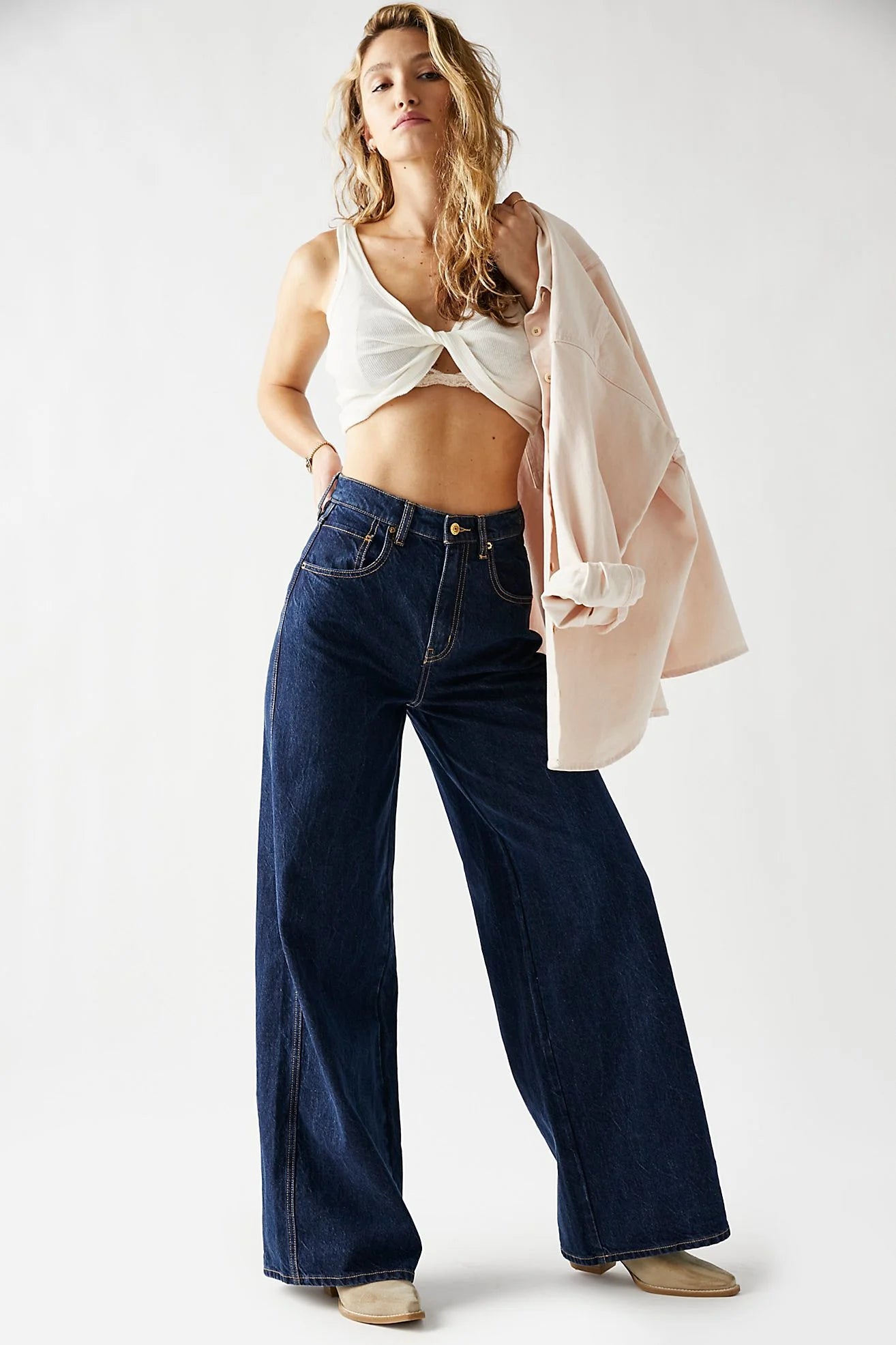 Elle Woods Off Duty | Styling a Blazer & Jean Shorts | Sunny Side Cecilia